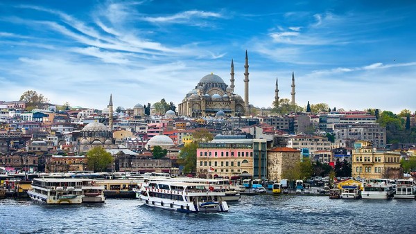 7 Tips Memilih Halal Tour yang Aman dan Nyaman untuk Liburan Muslim.